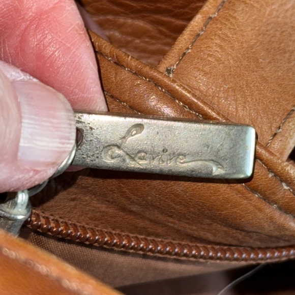 Lavive Made In Colombia Brown Leather Shoulder Bag - Picture 8 of 9